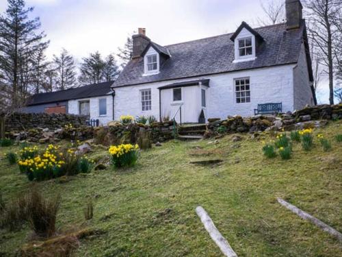Old Grumbeg Cottage — 5-Star Luxury Hotel in Highland, United Kingdom