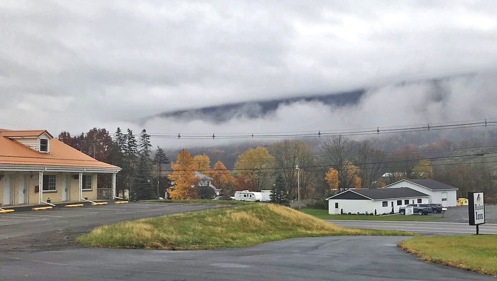 Relax Inn Altoona - photo 103