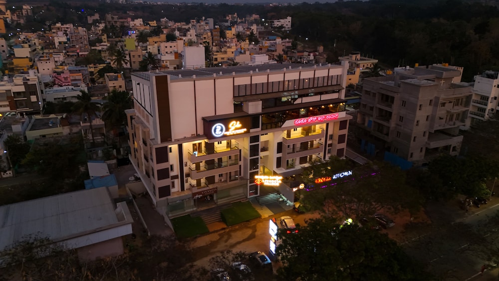 Hillside Hotel - last minute hotel in Mysore