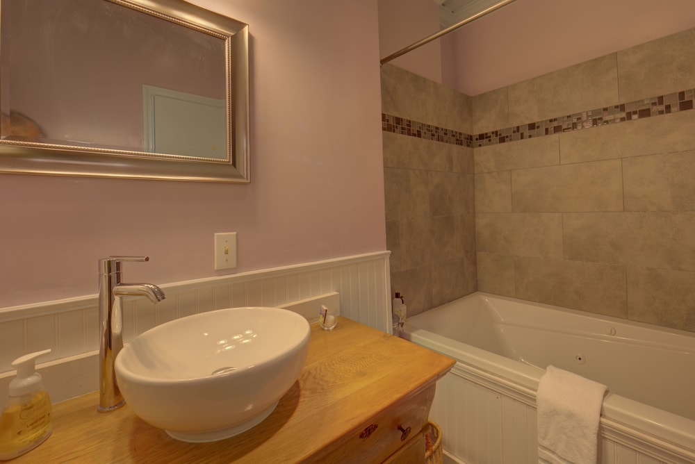 Carlisle Garden Suites - photo 49