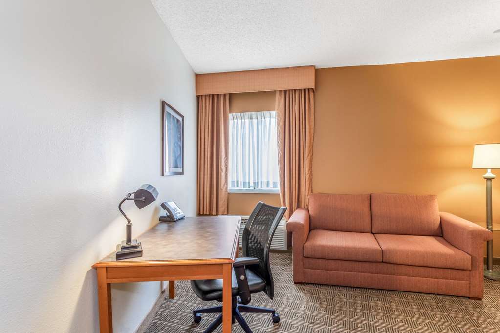 Baymont by Wyndham Orlando South - photo 40