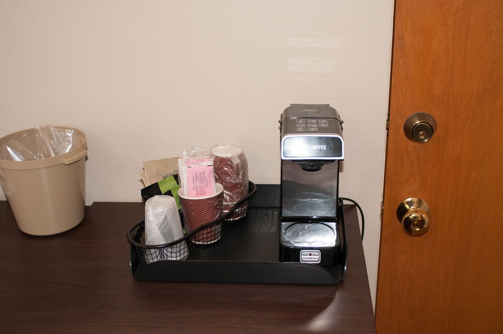 Cambria Palms Motel - photo 10