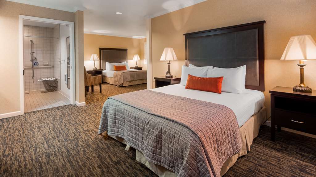 Best Western Plus Humboldt Bay Inn - photo 7