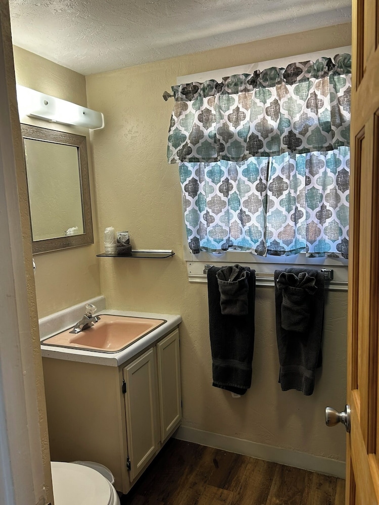 Lamplighter Cabins & Suites - photo 78