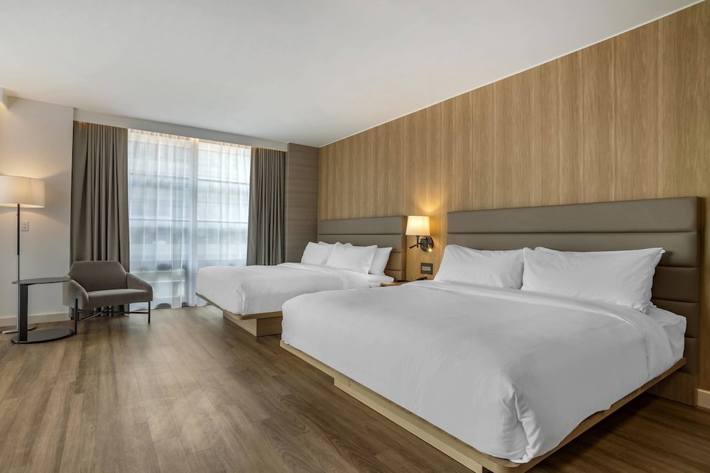 AC Hotel by Marriott Washington DC Convention Center - photo 15