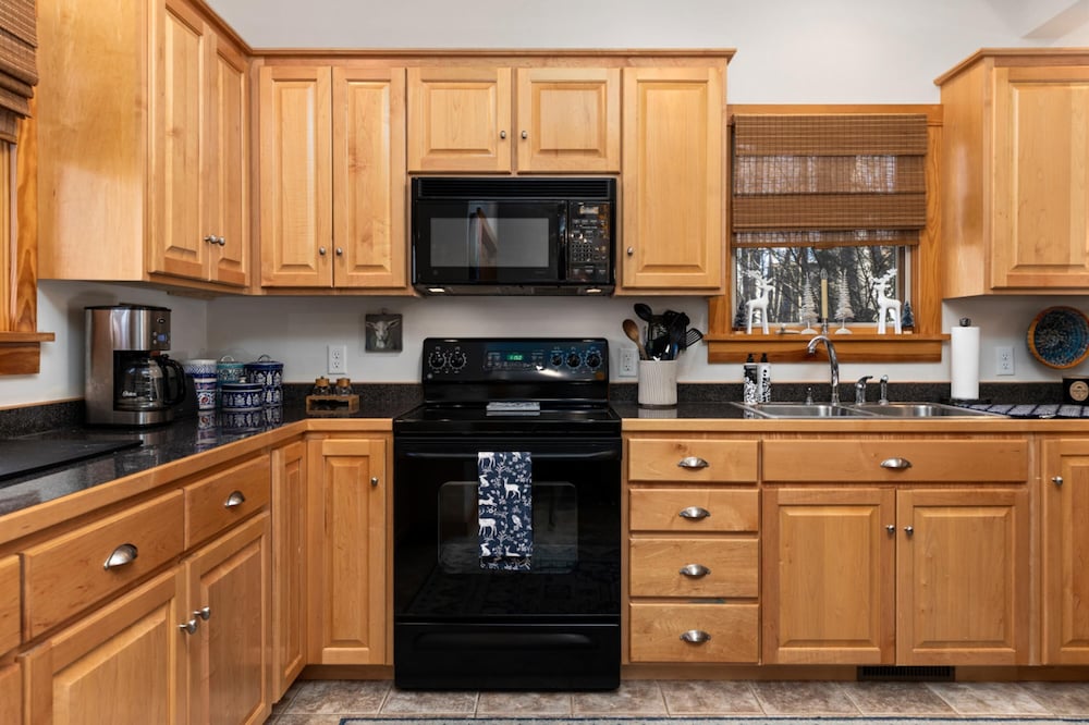 111 Hickory Springs in Wintergreen Resort - photo 18