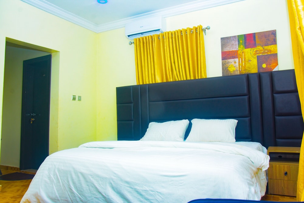 VNN Suites & Resorts in Obiaruku, Nigeria