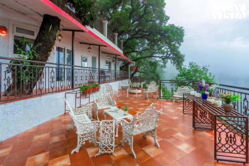 StayVista at Aspen Heights Hidden In Clouds in Mussoorie, India