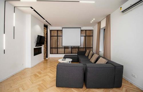 Super Cozy Stylish Apartment For 4 In Tbilisi