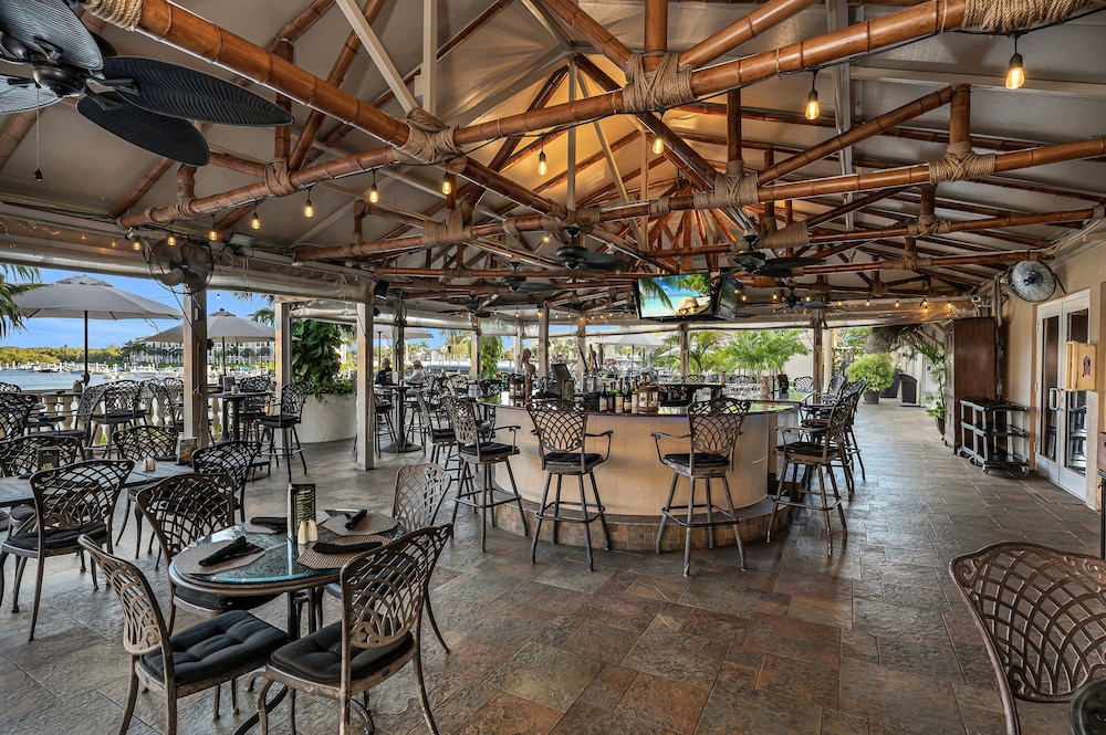 Bayfront Inn Fifth Avenue - photo 43