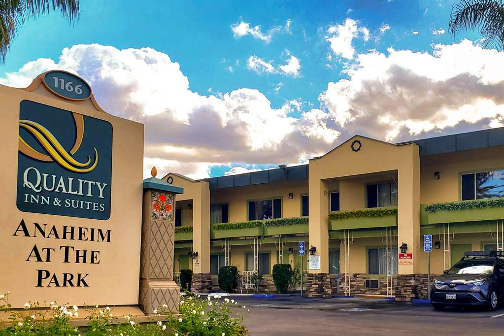 Quality Inn & Suites Anaheim At The Park - photo 7
