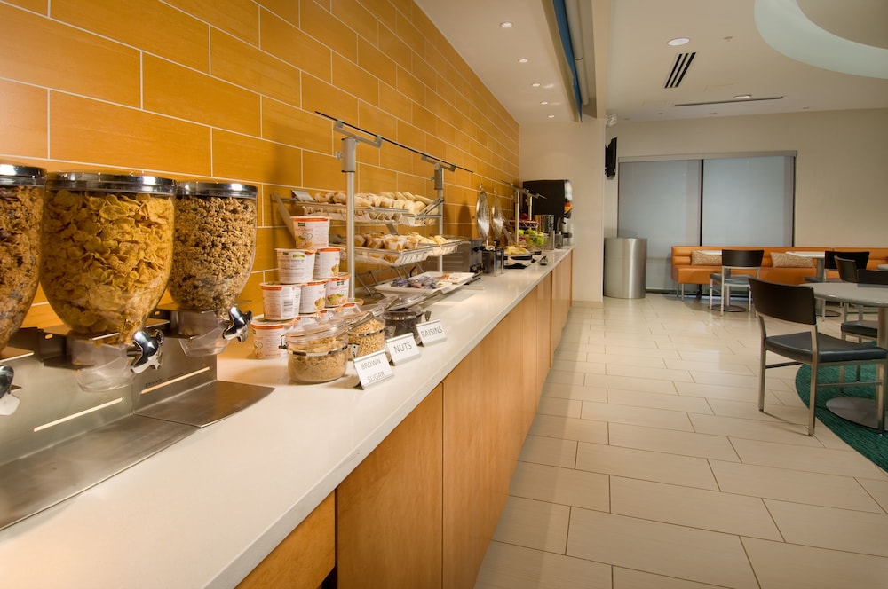 SpringHill Suites Alexandria - photo 15