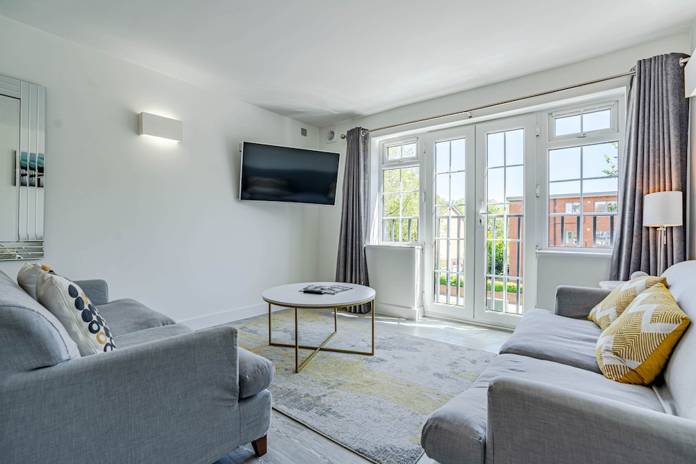 The Faculty Apartments — 4-Star Luxury Hotel in Reading, United Kingdom