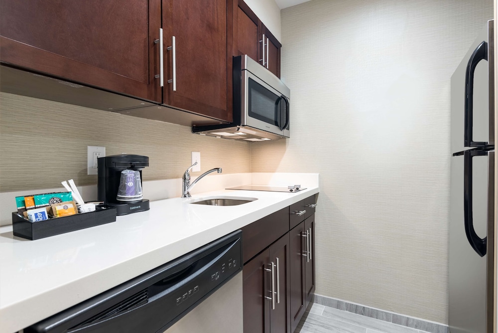 Homewood Suites by Hilton Fayetteville - photo 18