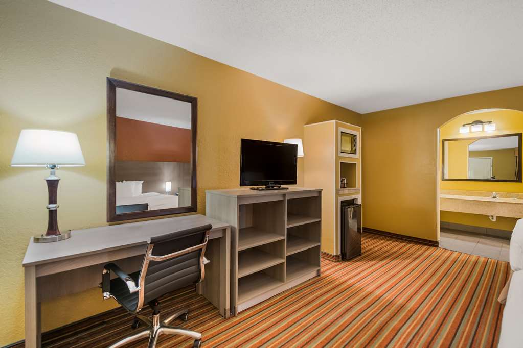 SureStay Hotel by Best Western Mt Pleasant - photo 25