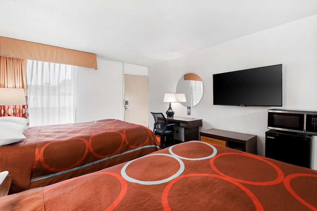 Super 8 by Wyndham Baton Rouge I 10 - photo 19
