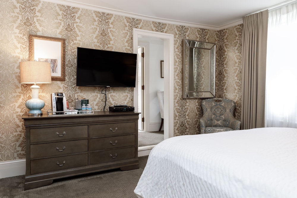 Lititz Springs Inn - photo 13