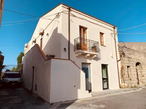 Omero in Patti, Italy