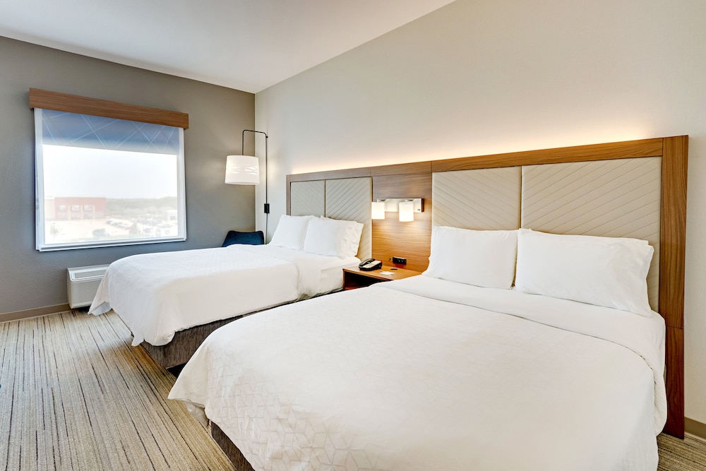 Holiday Inn Express Hotel & Suites Weatherford by IHG - photo 29