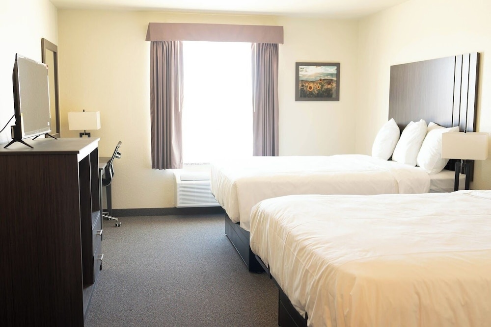 Iron Creek Inn & Suites - photo 7