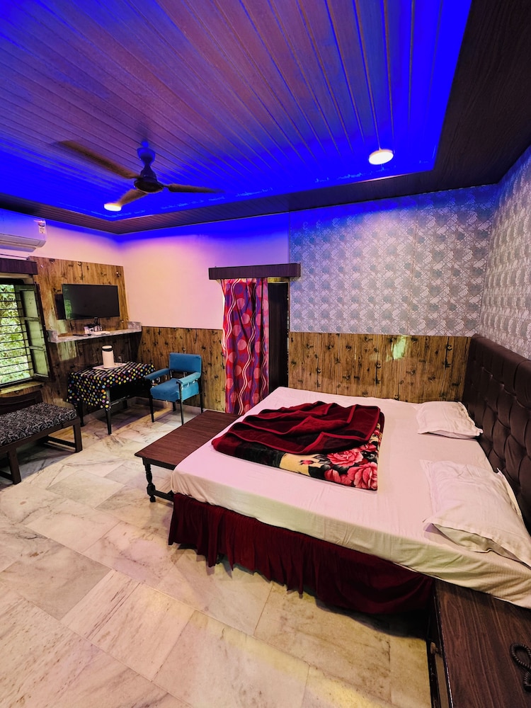 Shri Ganesh Hotel in Abu Road, India