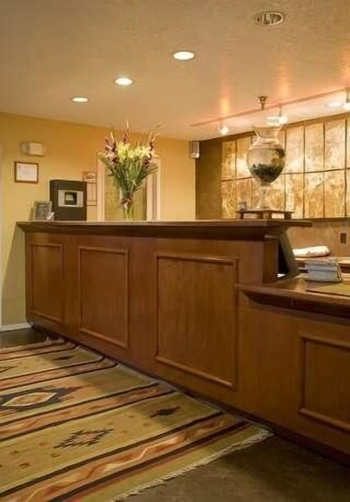 Santa Fe Suites - photo 3