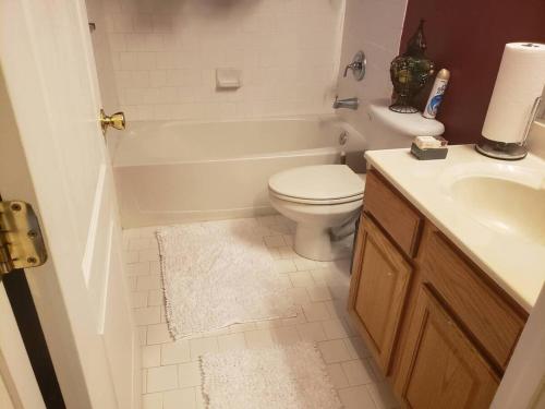Private and separate guest house — 4-Star Luxury Hotel in Severn, United States