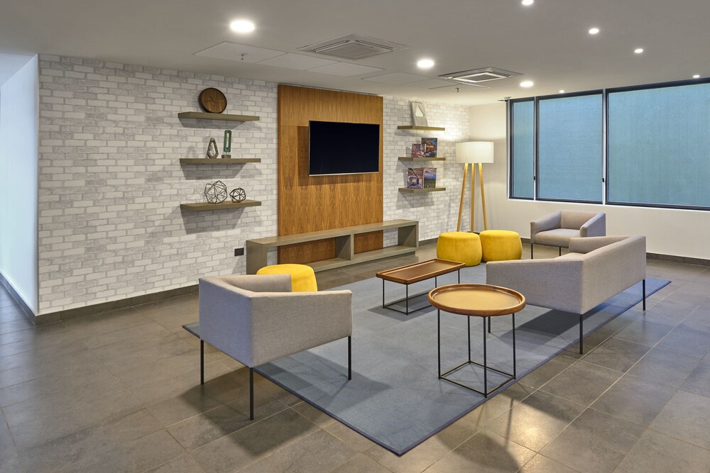Executive Lounge