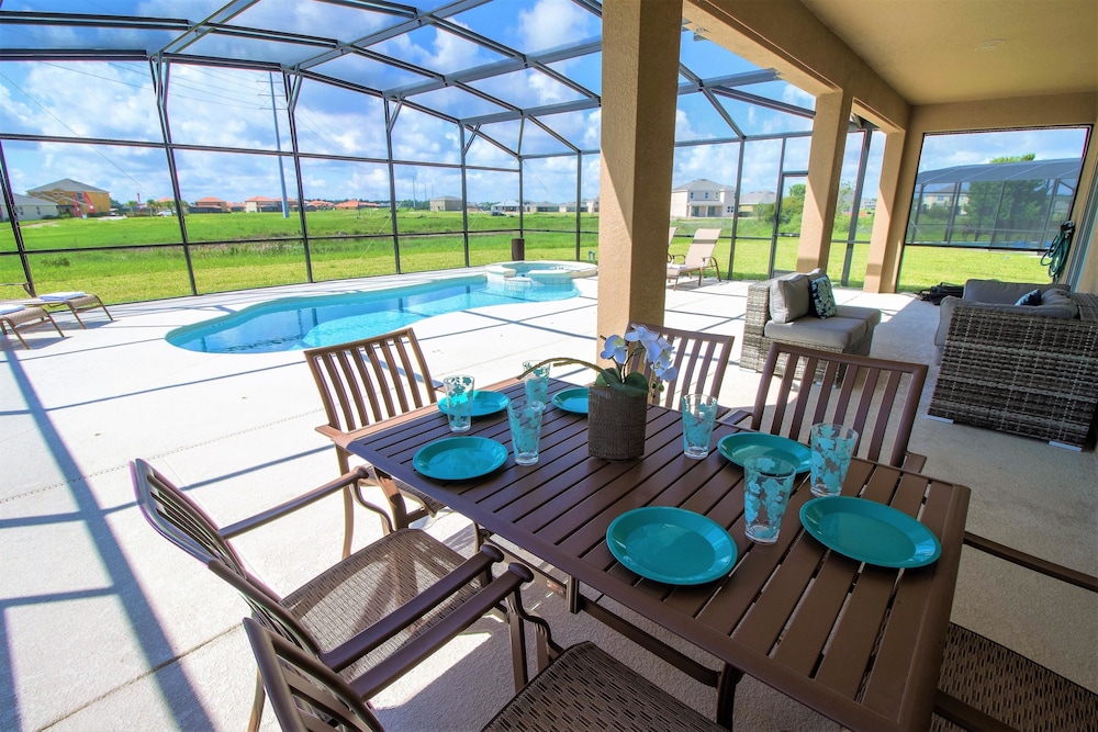 Palm Golf House — 4-Star Luxury Hotel in Davenport, United States
