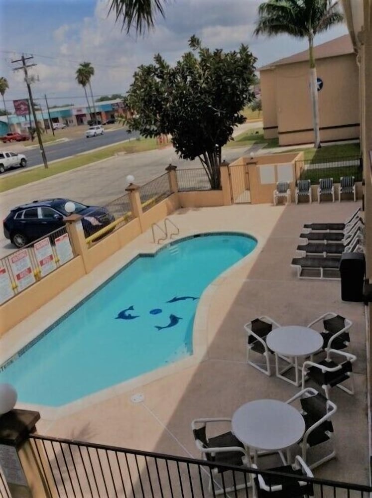 Texas Inn Weslaco - photo 53