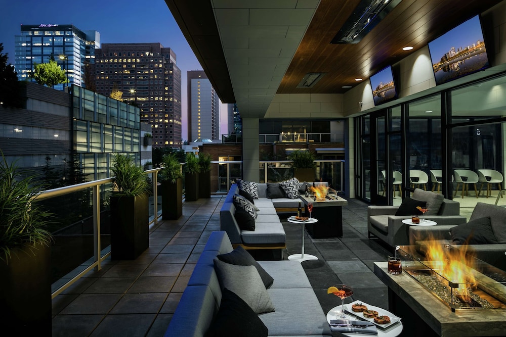 Hilton Garden Inn Seattle Bellevue Downtown WA - featured photo