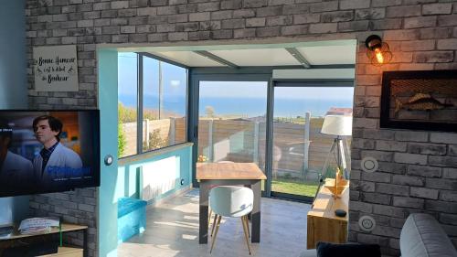 La maison entre deux plages vue sur mer classAce 4 Actoiles — 4-Star Luxury Hotel in Criel-Sur-Mer, France