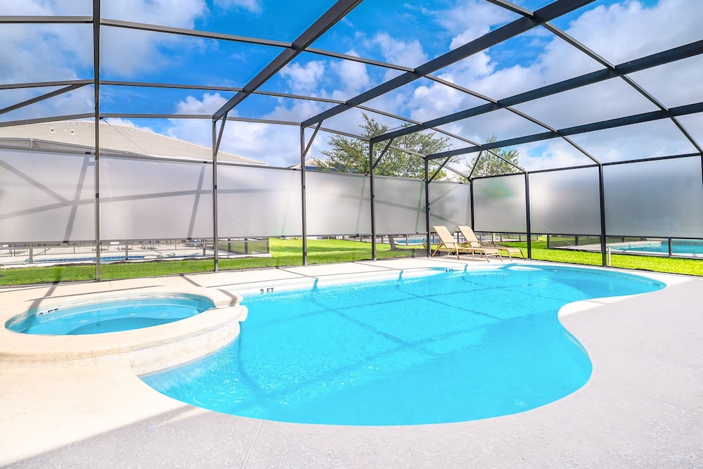 Family Friendly Mansion at Sonoma Luxury Resort - featured photo