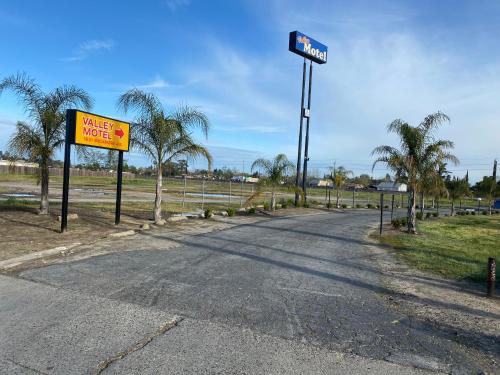 Valley Motel - photo 3