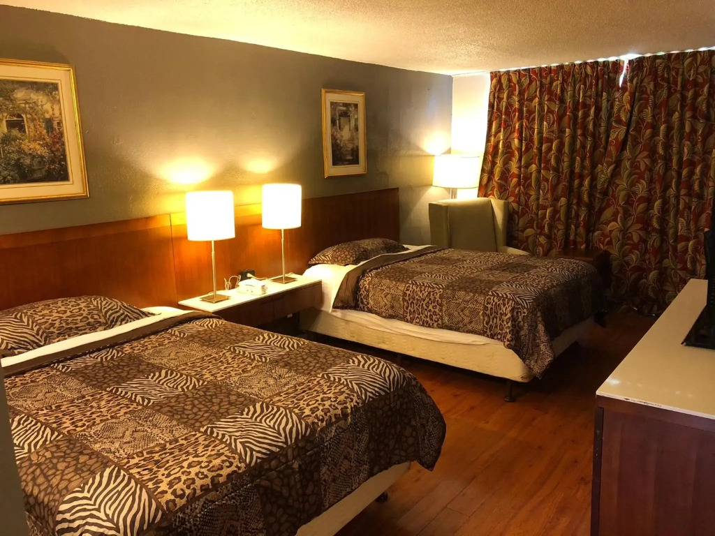 Western Inn Houston - photo 3