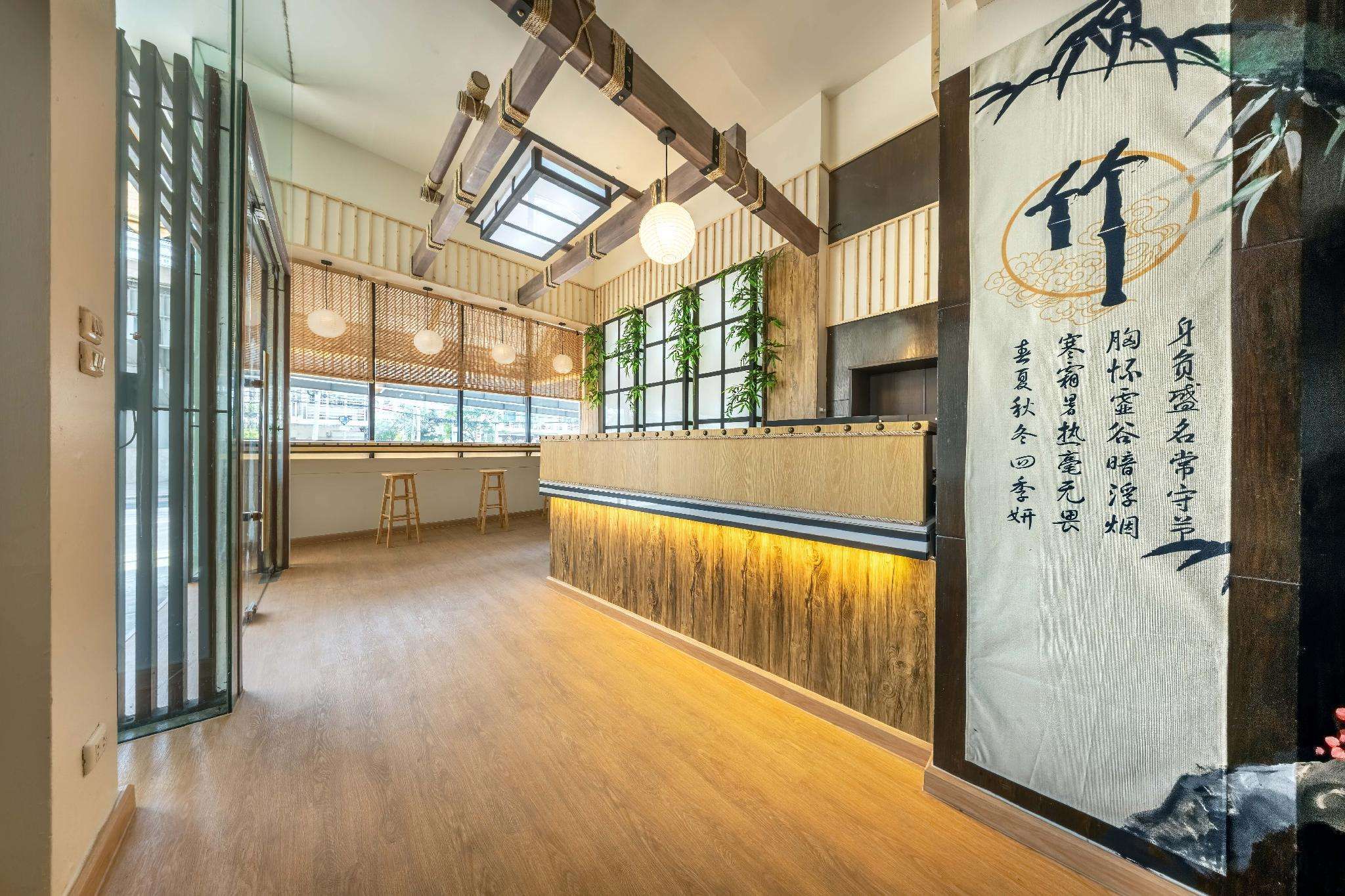 SHIN Hotel Victory Monument
