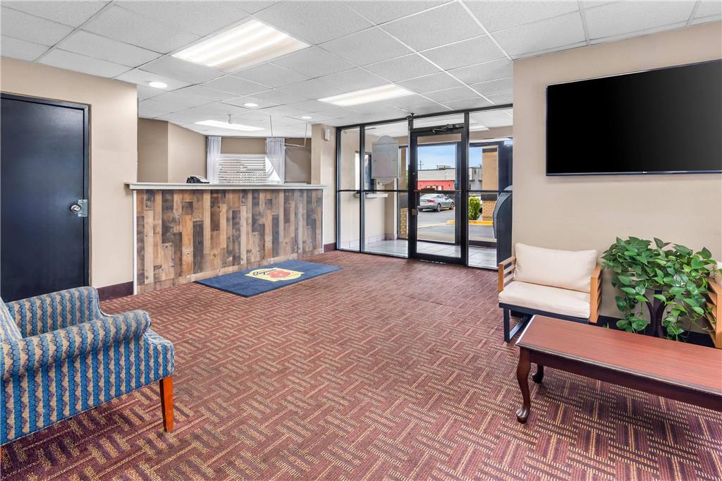 Super 8 by Wyndham Columbia - photo 14