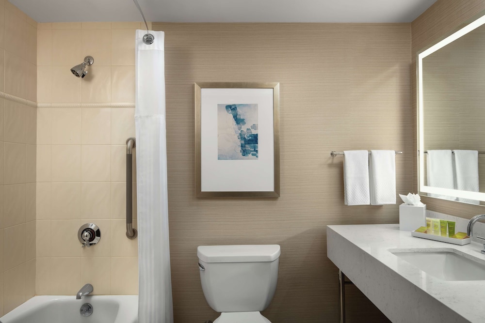 Hilton Boston Logan Airport - photo 33