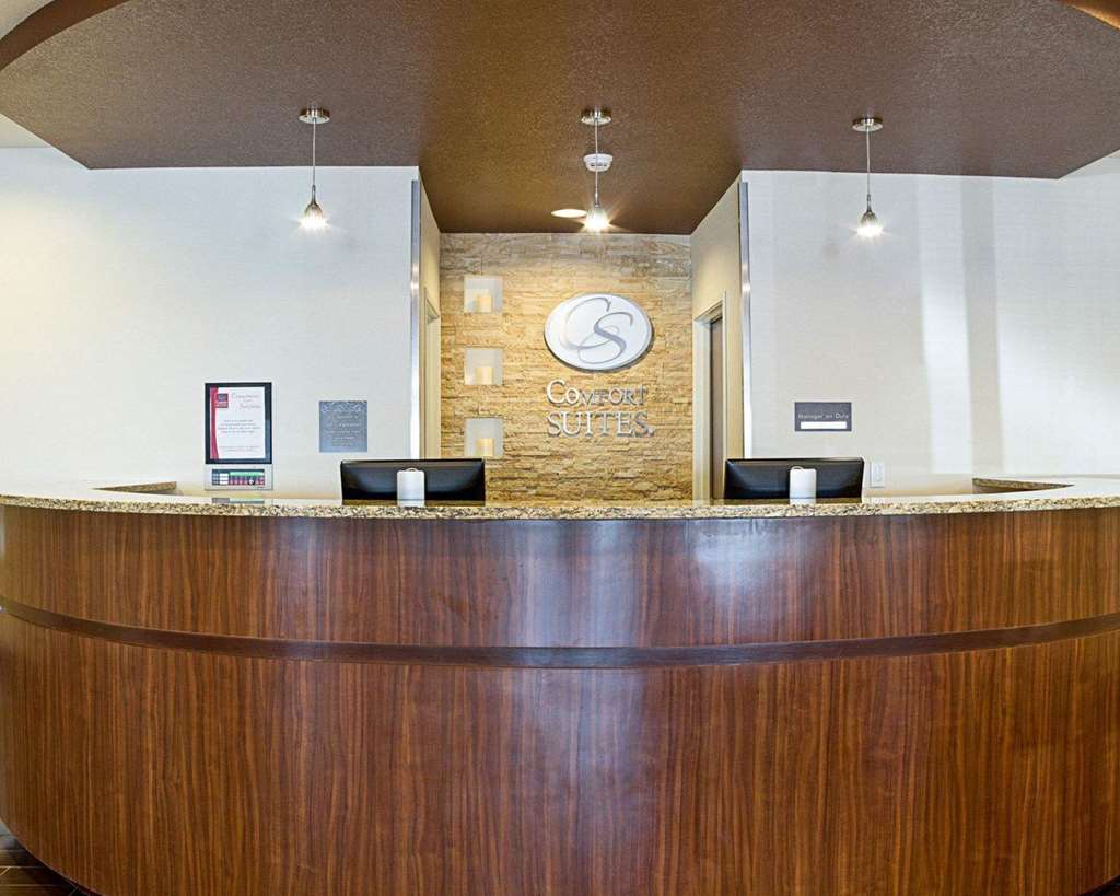 Comfort Suites Minot South - photo 9