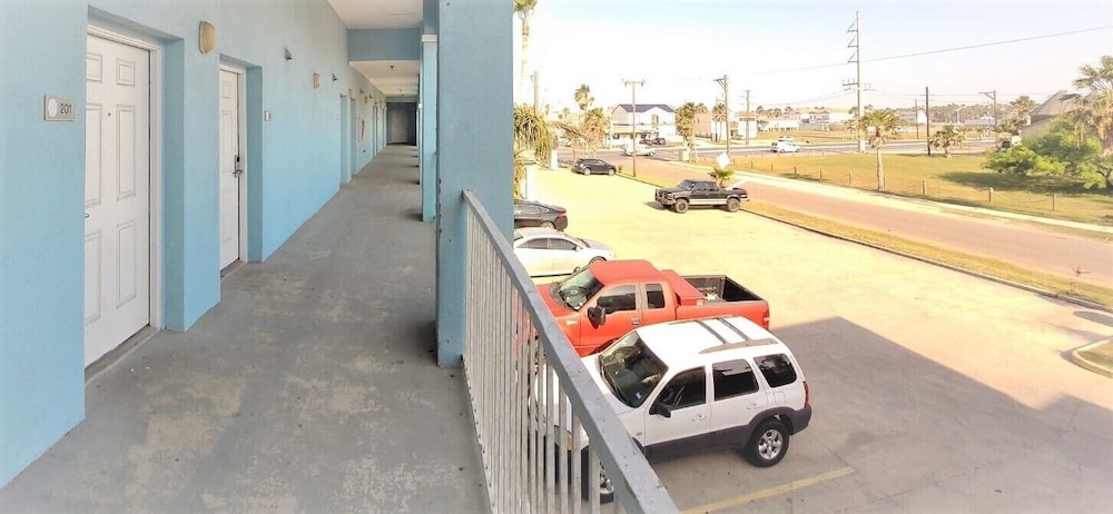 Casa Bella Hotel and Suites - photo 21