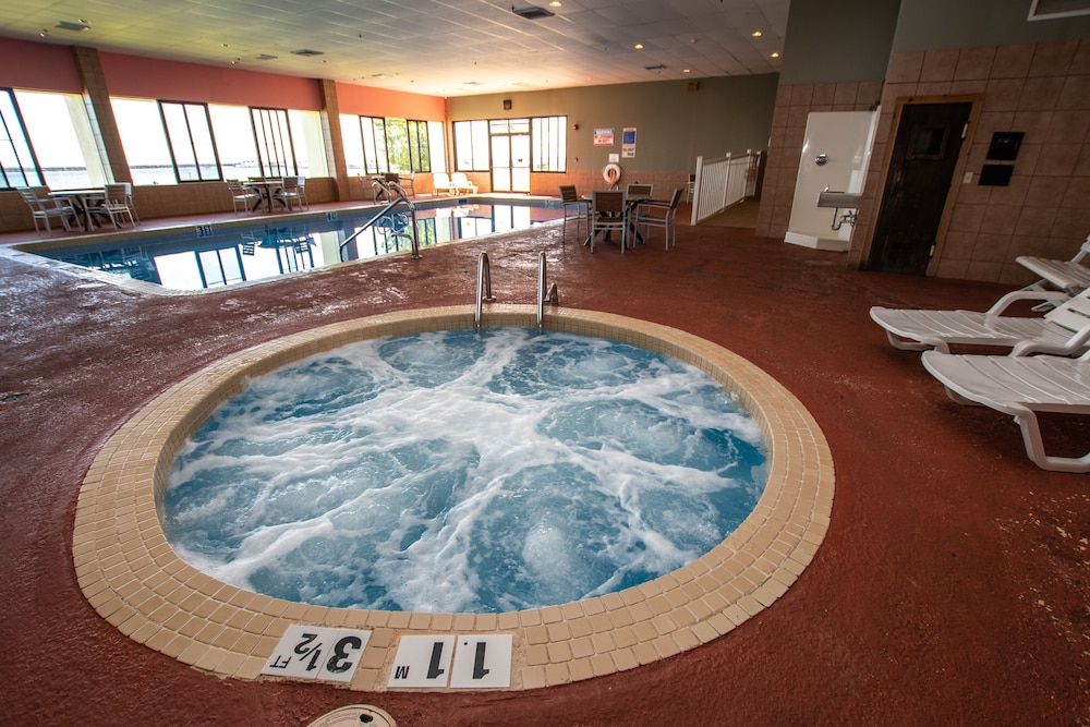 Tawas Bay Beach Resort - photo 15