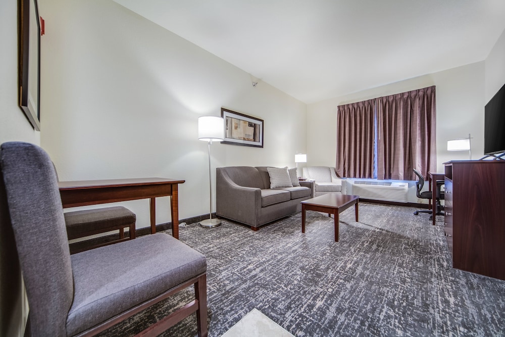 Cobblestone Hotel & Suites Cozad - photo 23