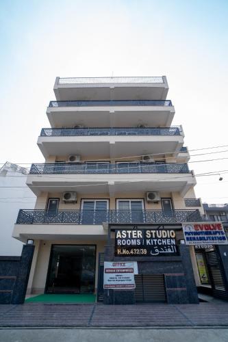 Aster Studio Sec 39 Gurgaon I Fully furnished 2BHK