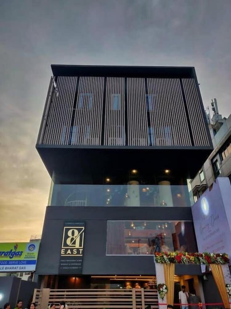 Little Mastiff Moshi by OTHPL - last minute hotel in Pune