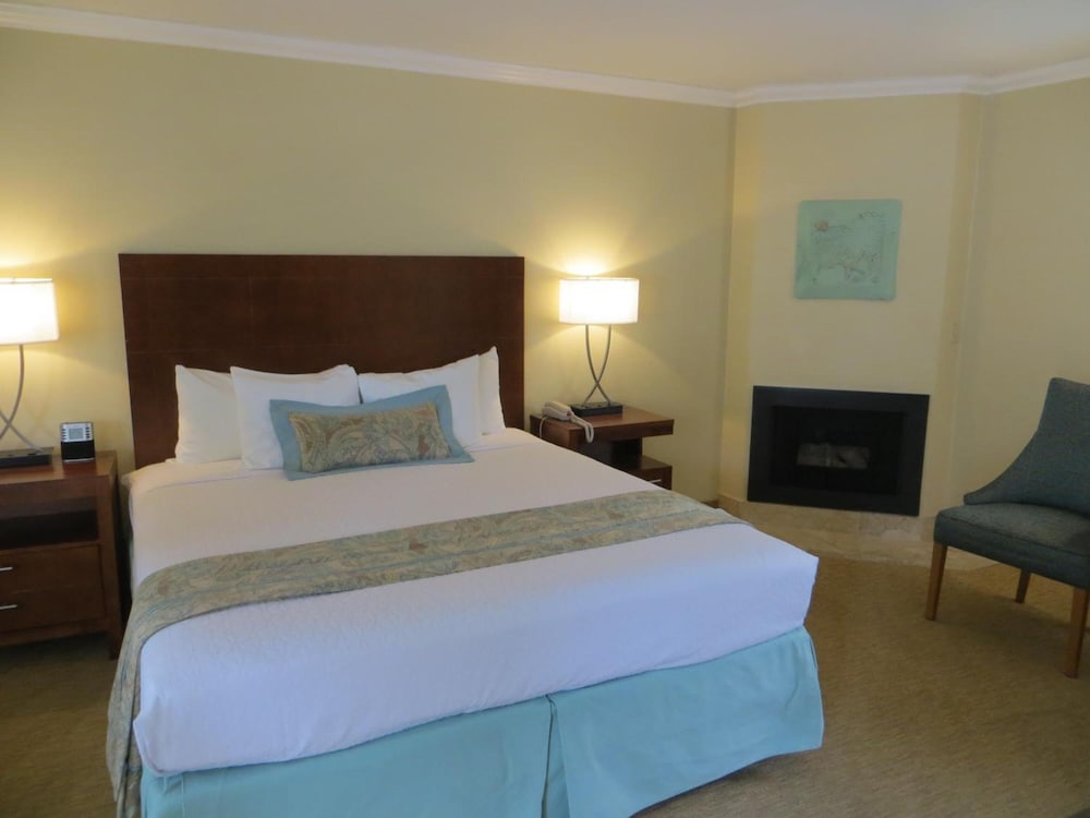 Carmel Bay View Inn - photo 17