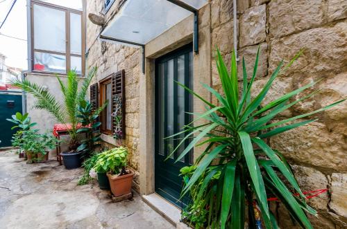 ANDROMEDA lovely one bedroom apartment — 4-Star Luxury Hotel in Dubrovnik, Croatia