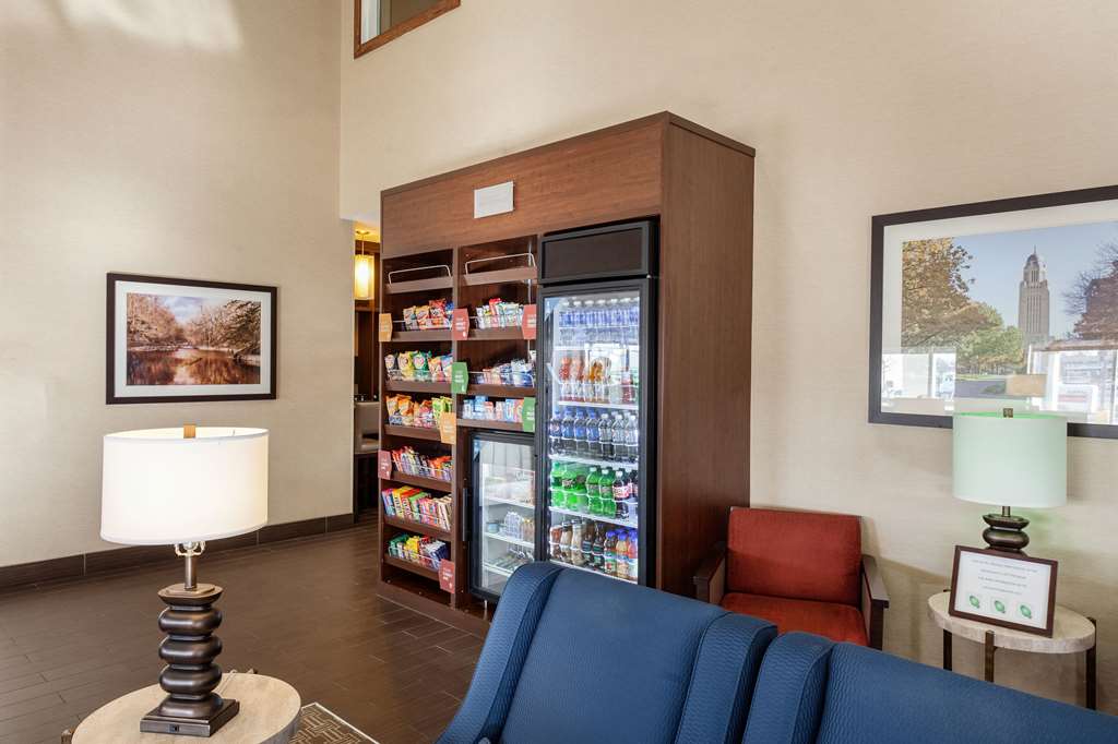 Comfort Suites Lincoln North - photo 28