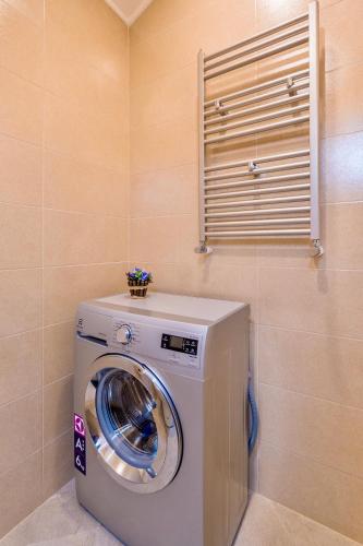 GVC 3 room 2 level apt New Gudauri