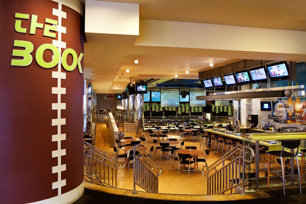 Horseshoe Las Vegas - photo 51