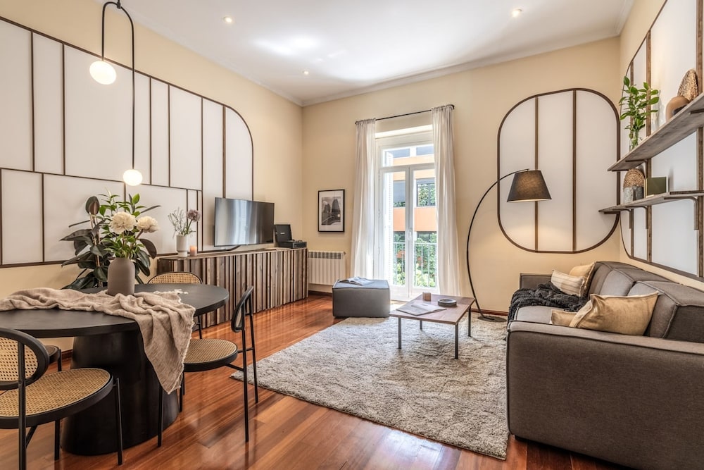 Uzer 2 Bedrooms in Recoletos Salamanca Madrid